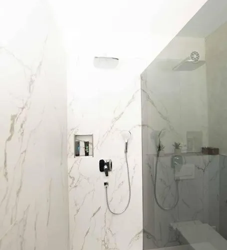 Moderne Mit Panorama *